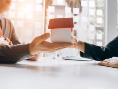 Bild-Immobilienmakler 2